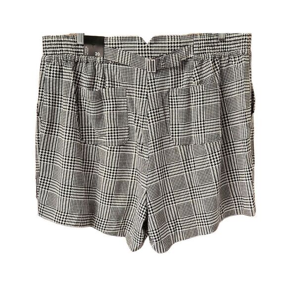 TORRID Black Georgette Ruffle Tank & Glen Plaid Crepe Short Set - Picture 12 of 16